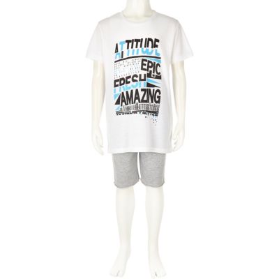 Boys white print t-shirt and shorts outfit